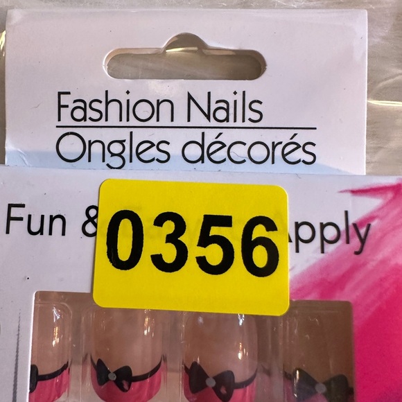 🩷5/$10 Sassy+Chic Fashion Nails with Pink and Black Bow Design - Picture 6 of 6